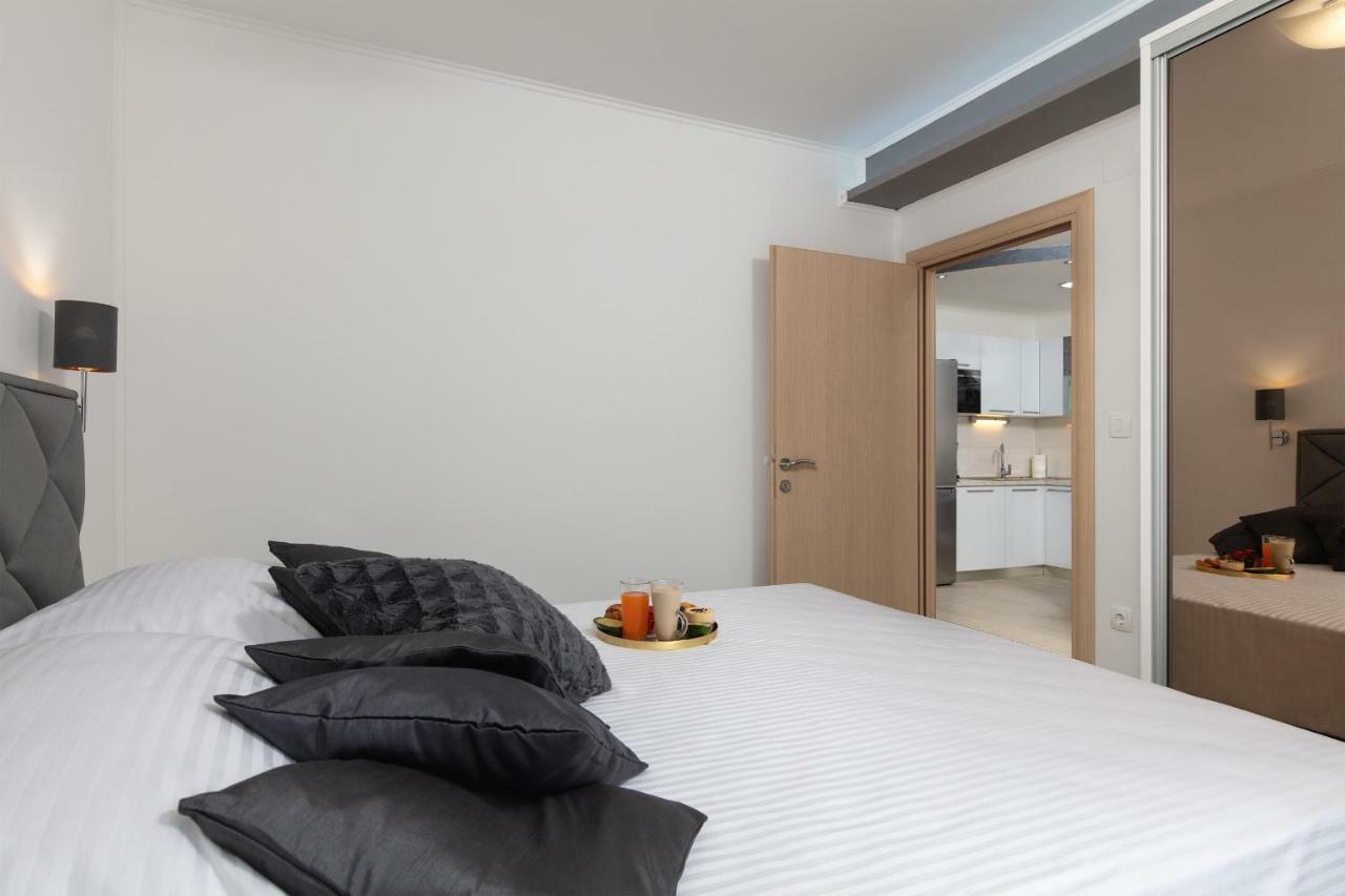 Villa Apartments Kordic Каштела Экстерьер фото